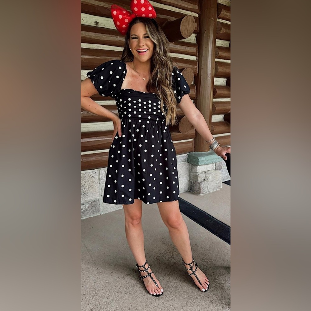 Abercrombie & Fitch Black Polka Dot Puff Sleeve Dress with Shorts